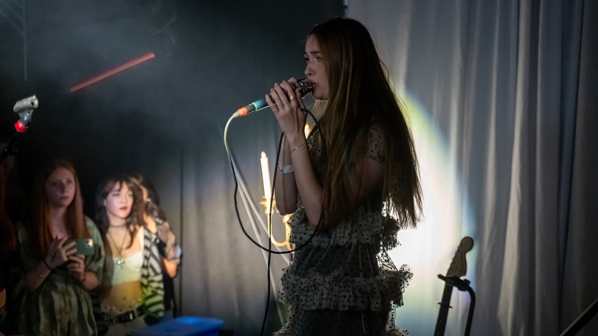 Cults brought life to the Marquis last Friday night (Photos: Gerardo Federico)