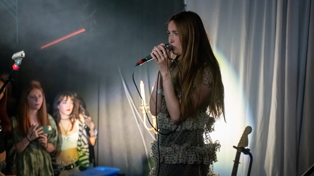 Cults brought life to the Marquis last Friday night (Photos: Gerardo Federico)
