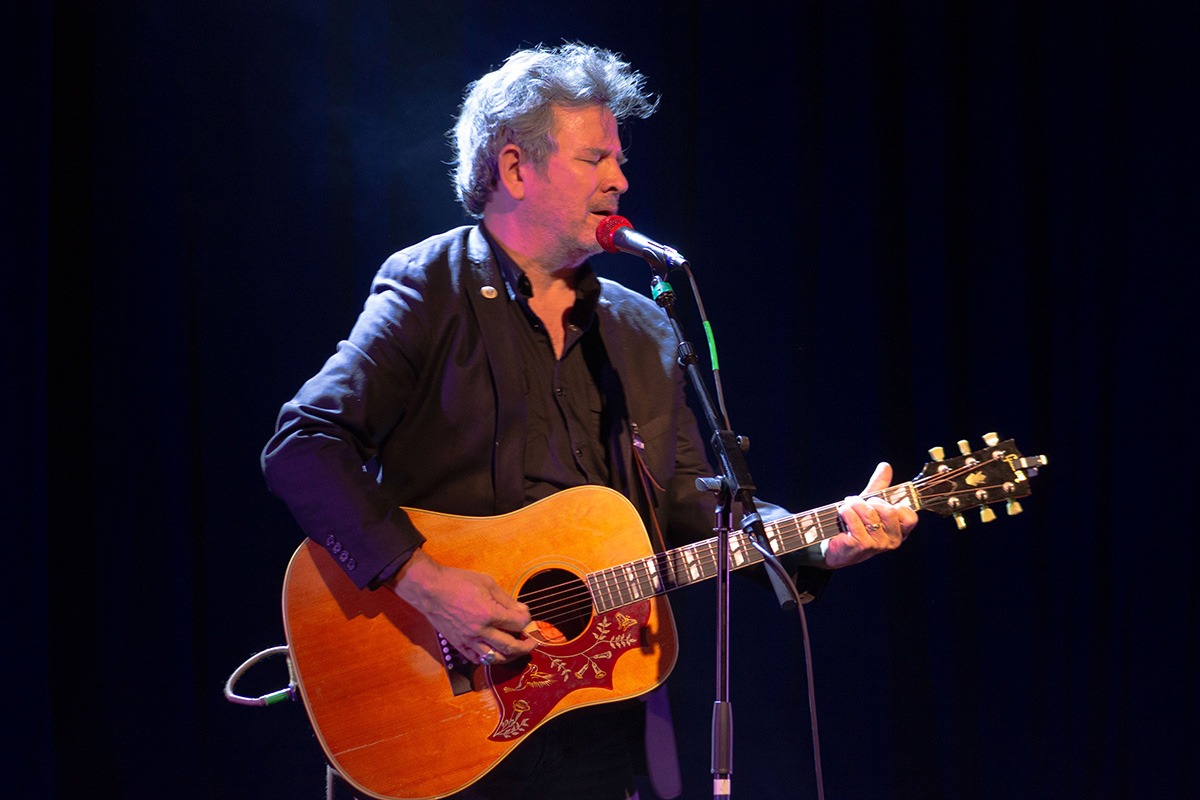 John Doe, Kristin Hersh, and Grant Lee Phillips serenaded The Oriental Theater last Friday night (Photos: Billy Thieme)