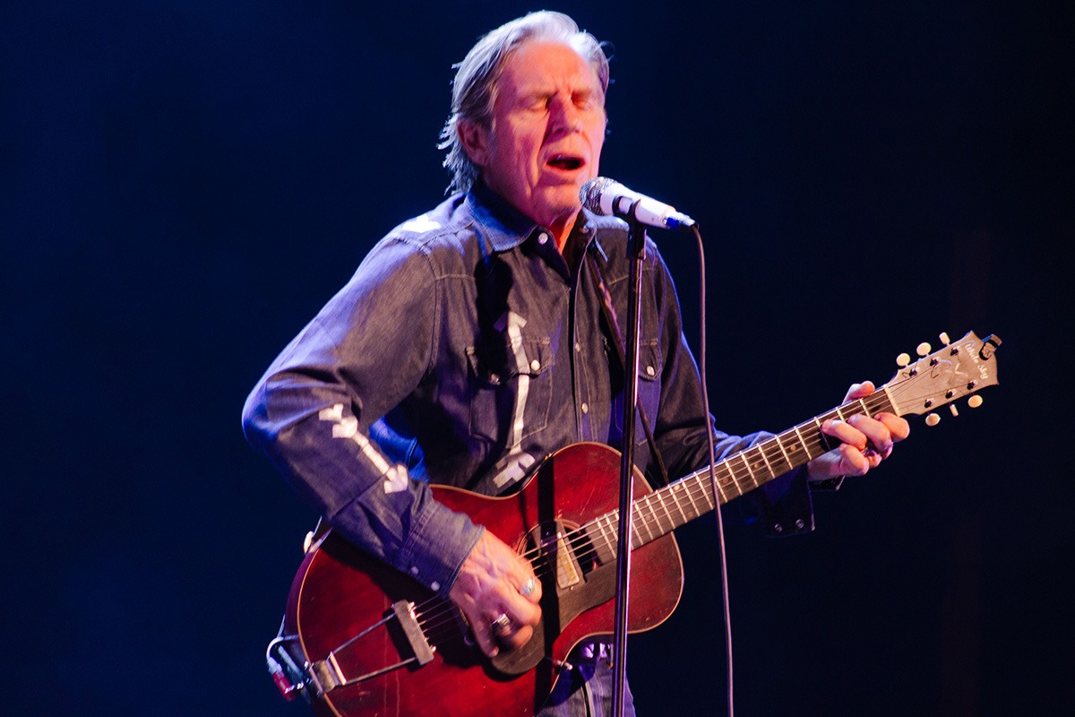 John Doe, Kristin Hersh, and Grant Lee Phillips serenaded The Oriental Theater last Friday night (Photos: Billy Thieme)