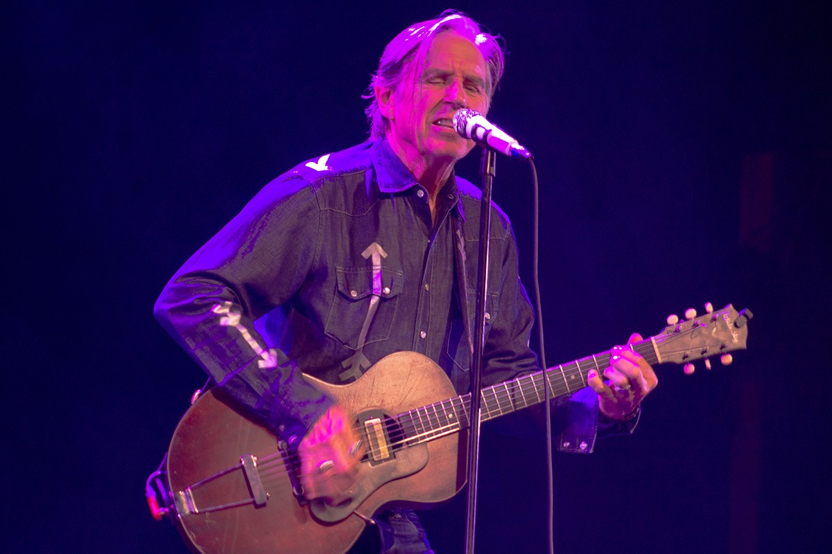 John Doe, Kristin Hersh, and Grant Lee Phillips serenaded The Oriental Theater last Friday night (Photos: Billy Thieme)