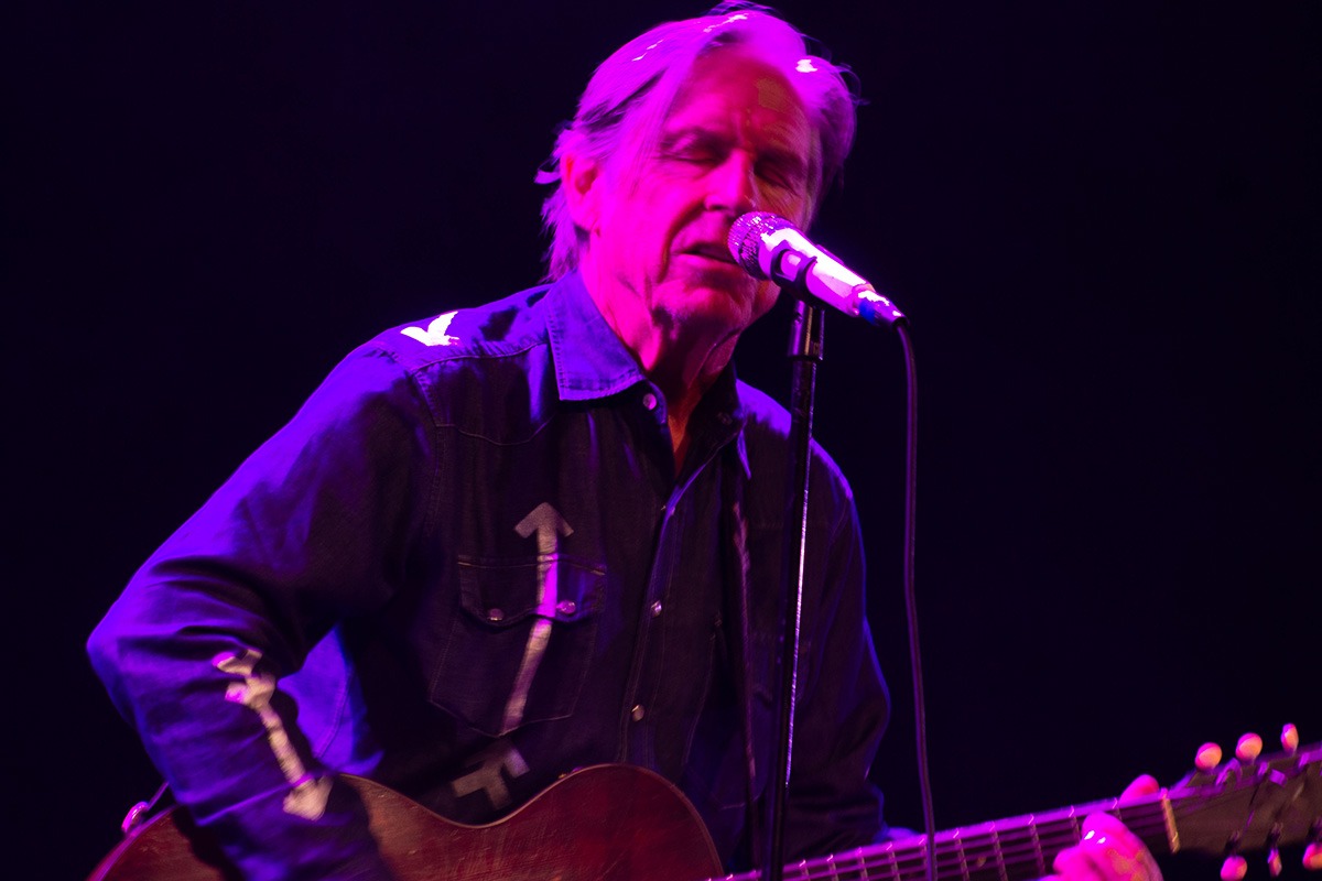 John Doe, Kristin Hersh, and Grant Lee Phillips serenaded The Oriental Theater last Friday night (Photos: Billy Thieme)
