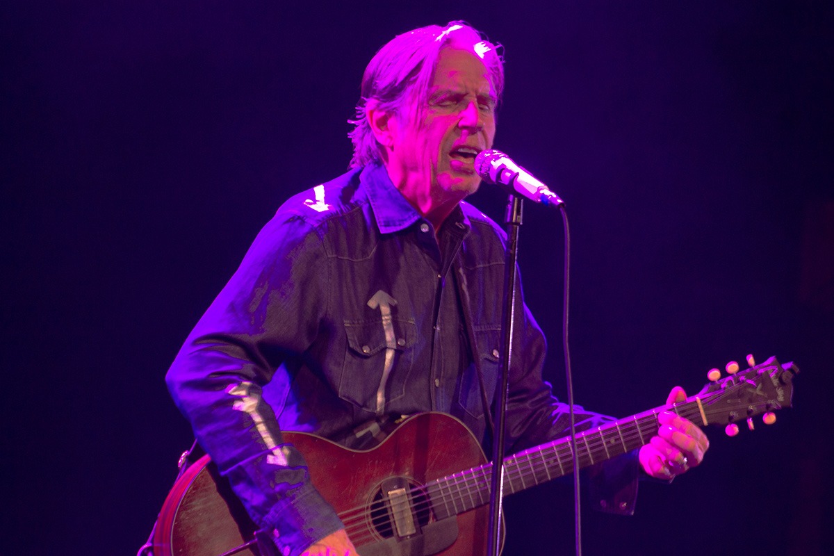 John Doe, Kristin Hersh, and Grant Lee Phillips serenaded The Oriental Theater last Friday night (Photos: Billy Thieme)