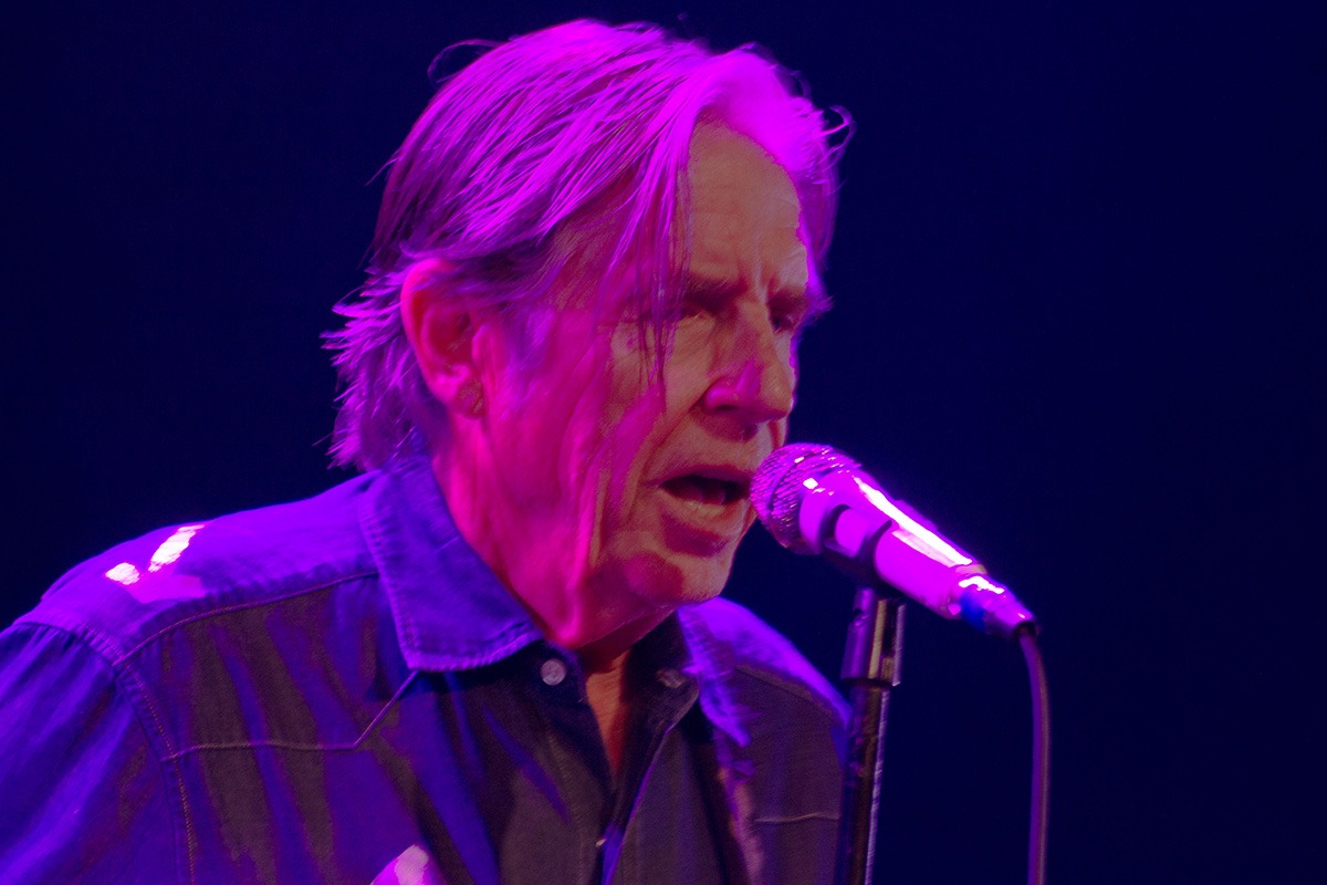John Doe, Kristin Hersh, and Grant Lee Phillips serenaded The Oriental Theater last Friday night (Photos: Billy Thieme)
