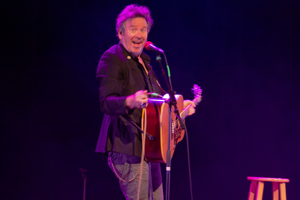 John Doe, Kristin Hersh, and Grant Lee Phillips serenaded The Oriental Theater last Friday night (Photos: Billy Thieme)