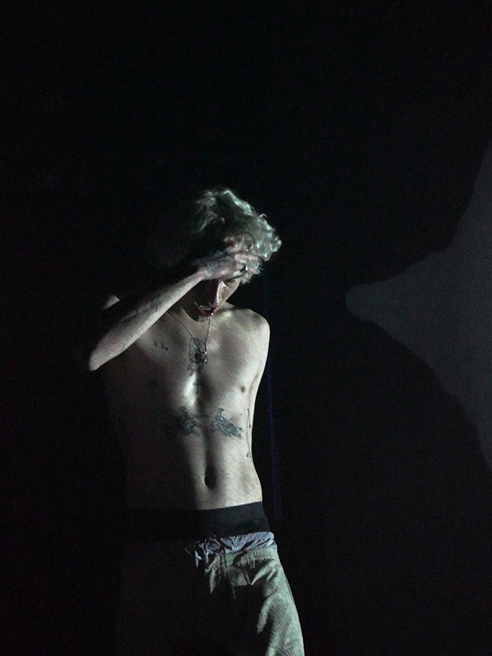Glaive's hyperpop exploded at The Bluebird last Wednesday (Photos: Béla Kershisnik)