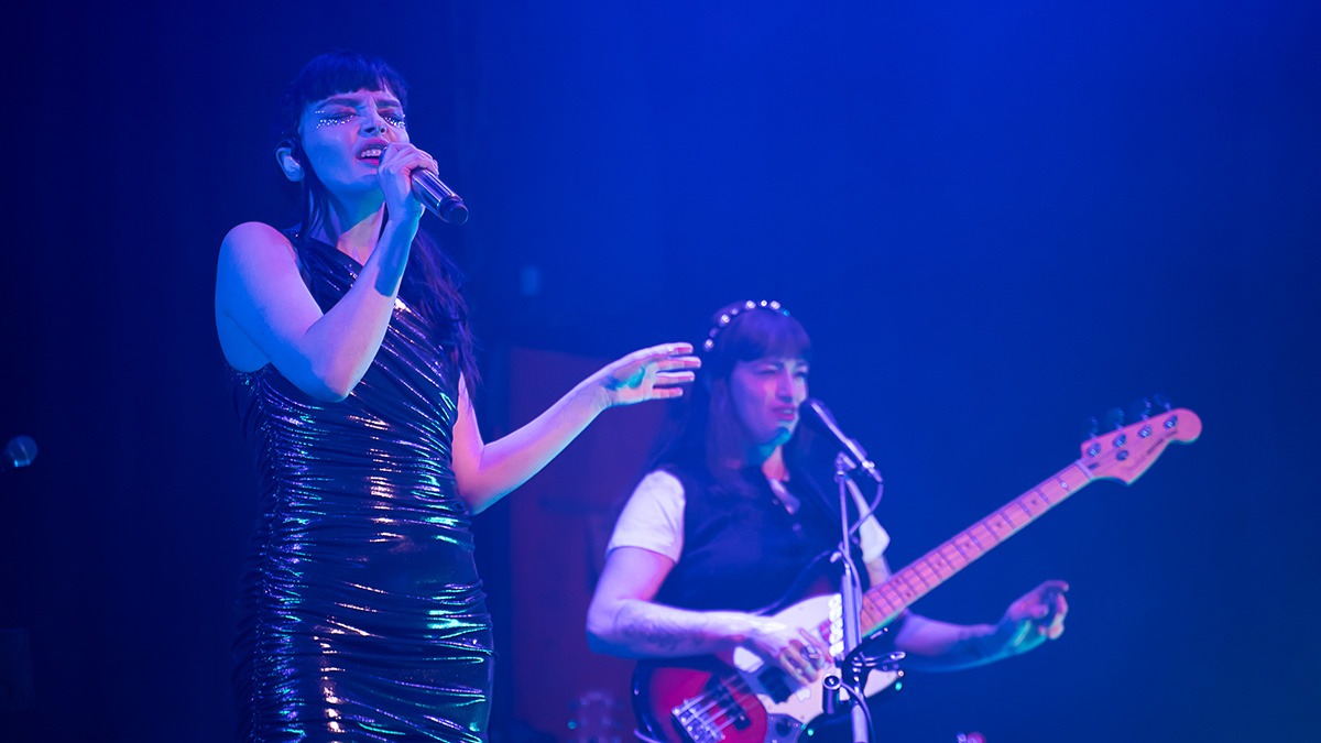 Lauren Mayberry took over the Gothic Theatre last Saturday night (Photo: Gerardo Federico)