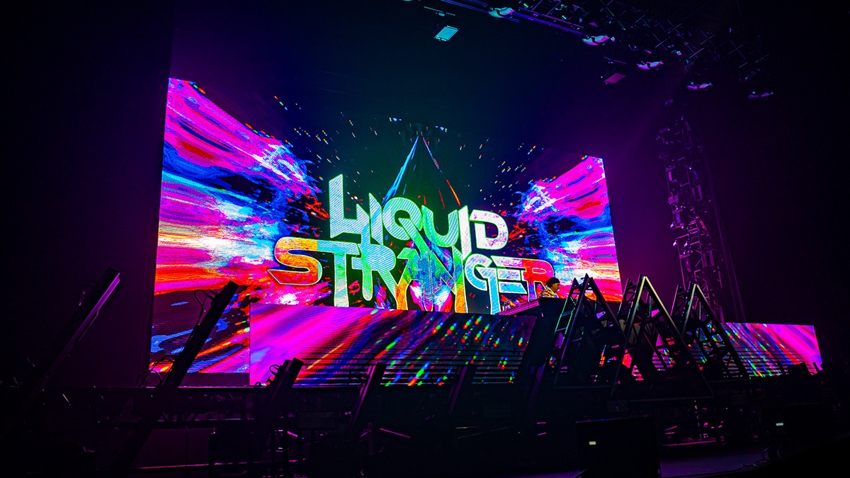 Liquid Stranger (Martin Stääf) launched a 3-night residency at Mission Ballroom last Friday, April 18, 2025 (Photos: Gerardo Federico)