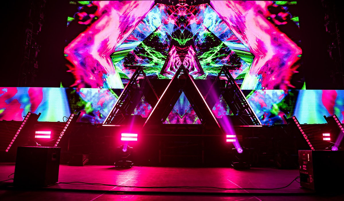 Liquid Stranger (Martin Stääf) launched a 3-night residency at Mission Ballroom last Friday, April 18, 2025 (Photos: Gerardo Federico)