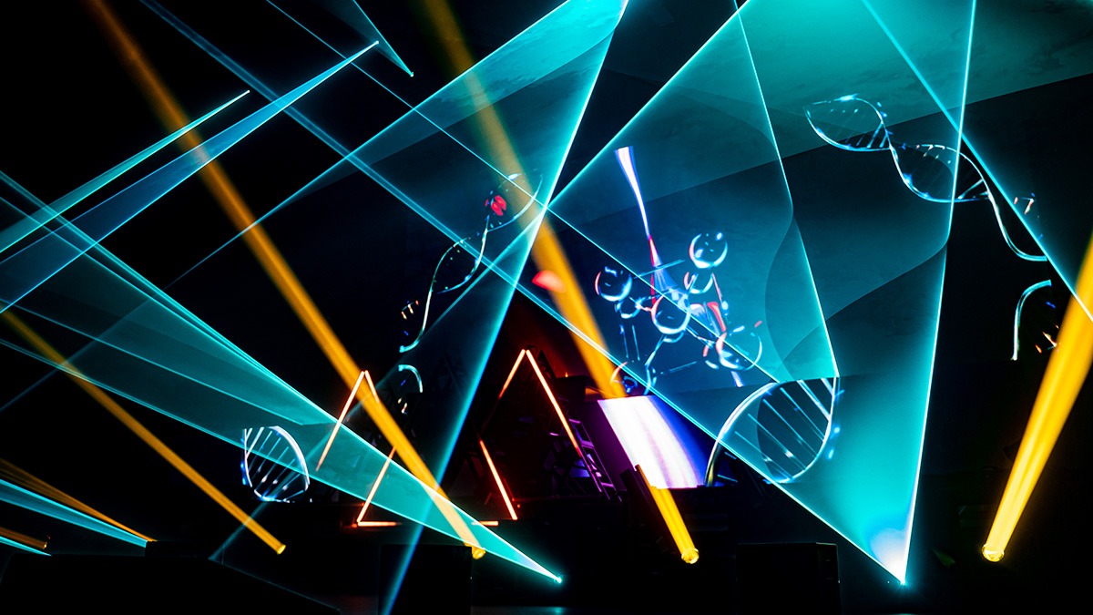 Liquid Stranger (Martin Stääf) launched a 3-night residency at Mission Ballroom last Friday, April 18, 2025 (Photos: Gerardo Federico)