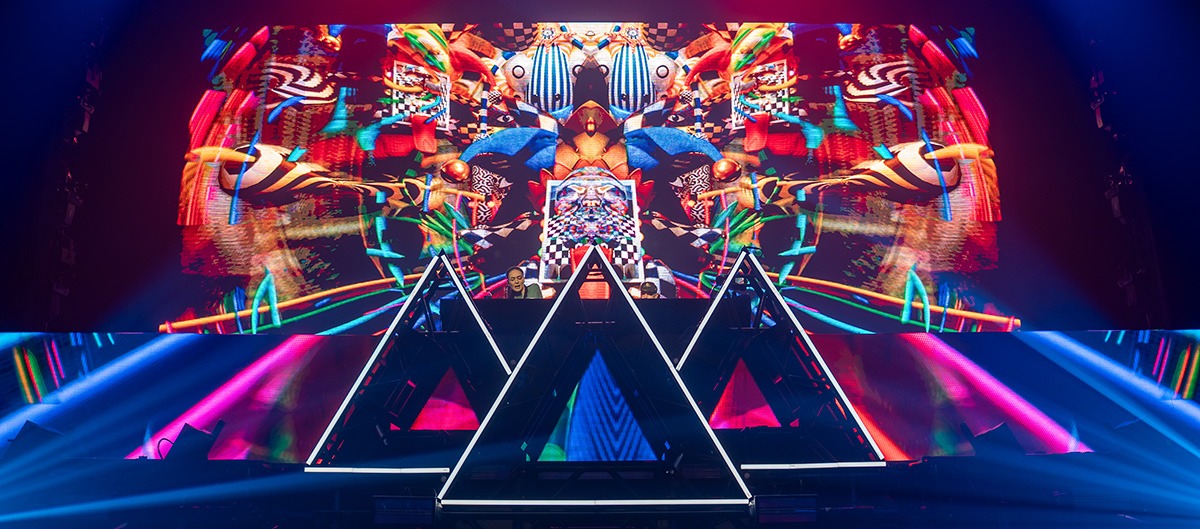 Liquid Stranger (Martin Stääf) launched a 3-night residency at Mission Ballroom last Friday, April 18, 2025 (Photos: Gerardo Federico)