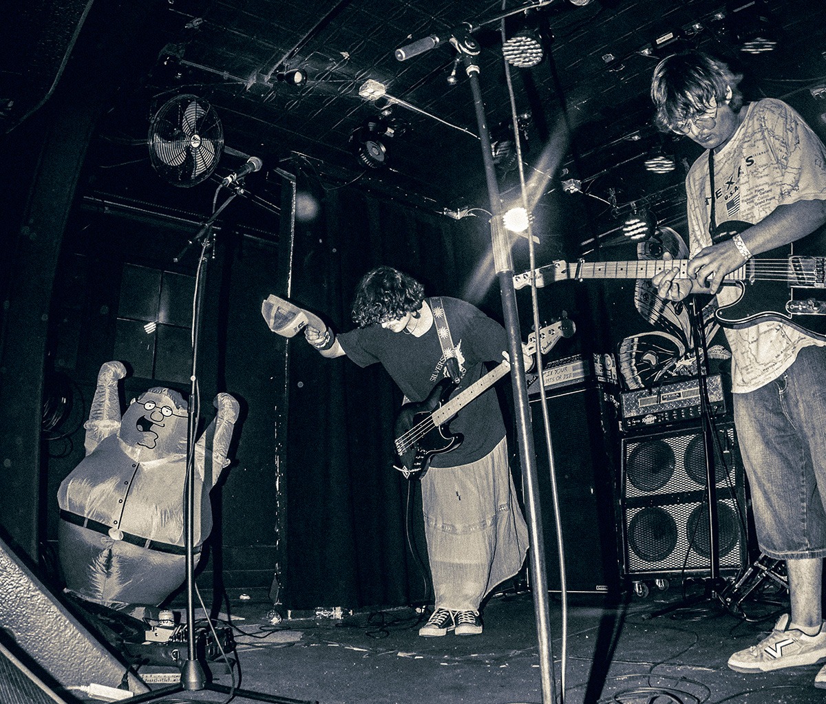 TRSH played a hell of a show at Globe Hall Wedneday, April 30 (Photos: Béla Kershisnik)