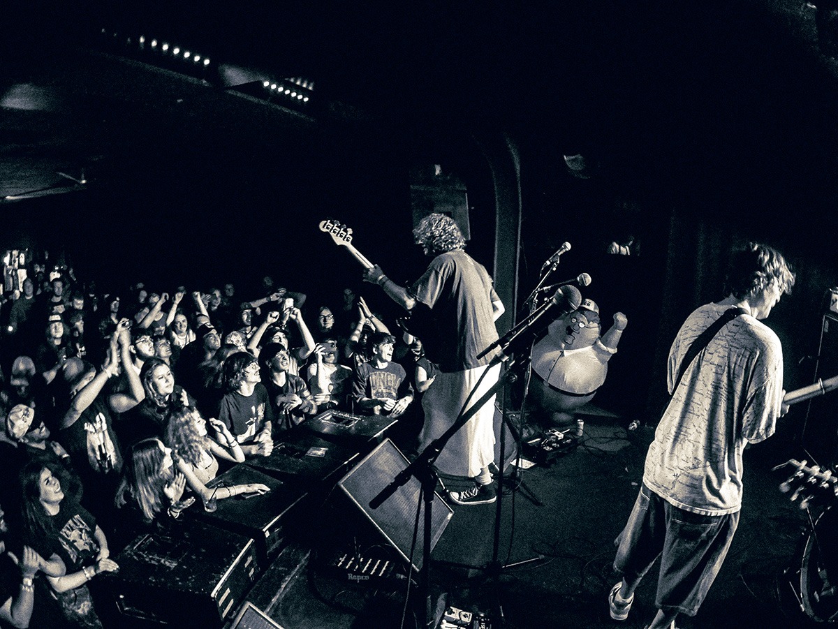 TRSH played a hell of a show at Globe Hall Wedneday, April 30 (Photos: Béla Kershisnik)