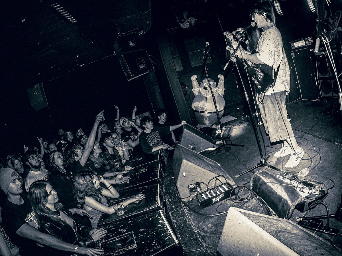 TRSH played a hell of a show at Globe Hall Wedneday, April 30 (Photos: Béla Kershisnik)