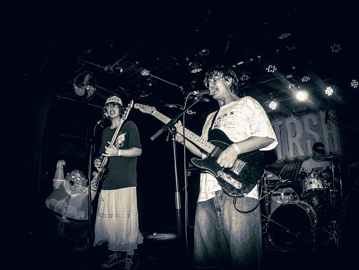 TRSH played a hell of a show at Globe Hall Wedneday, April 30 (Photos: Béla Kershisnik)