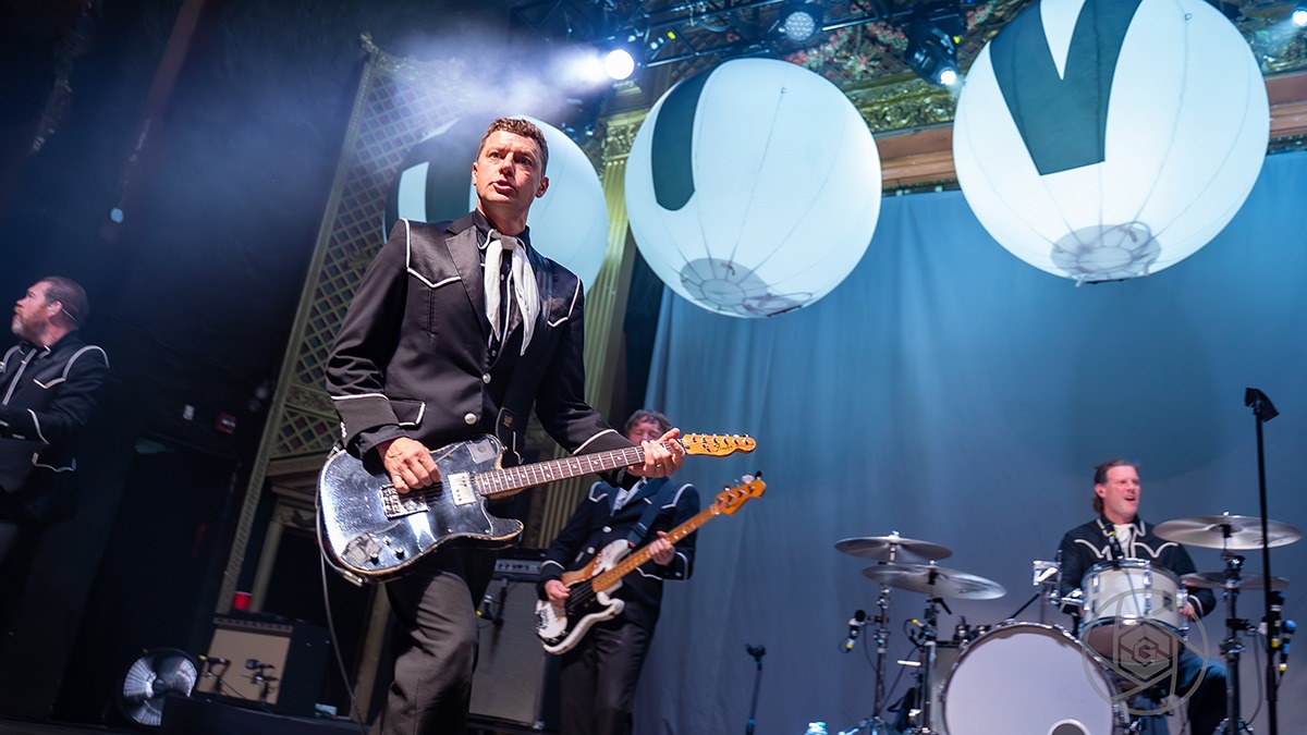 Sweden's The Hives classed upi the Ogden Theater Friday, Sept. 12 in a perfect blur of garage energy (Photos: Gerardo Federico)
