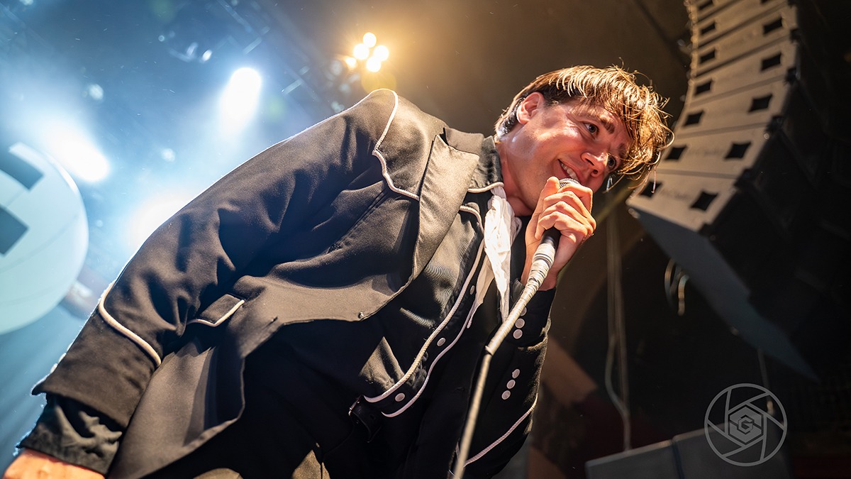 Sweden's The Hives classed upi the Ogden Theater Friday, Sept. 12 in a perfect blur of garage energy (Photos: Gerardo Federico)
