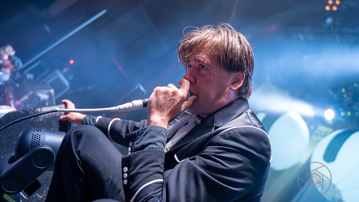 Sweden's The Hives classed upi the Ogden Theater Friday, Sept. 12 in a perfect blur of garage energy (Photos: Gerardo Federico)