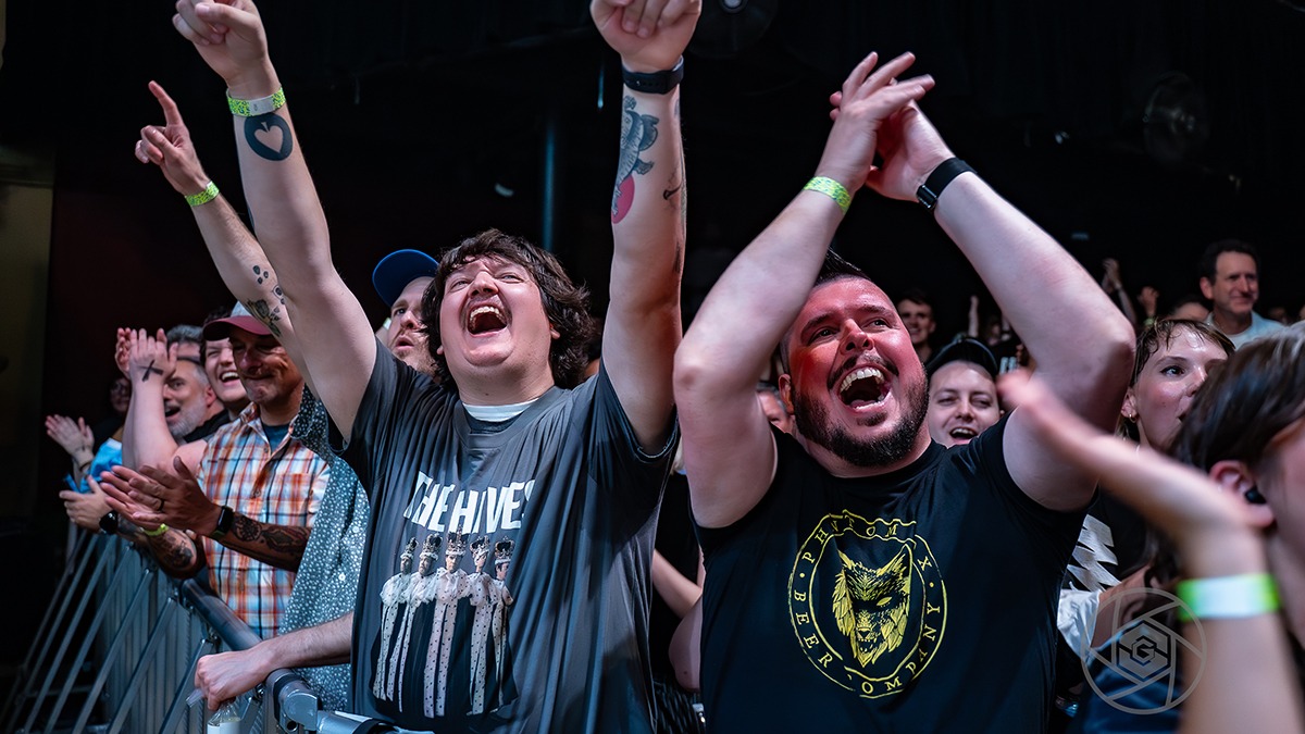 Sweden's The Hives classed upi the Ogden Theater Friday, Sept. 12 in a perfect blur of garage energy (Photos: Gerardo Federico)