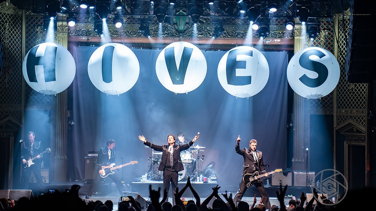 Sweden's The Hives classed upi the Ogden Theater Friday, Sept. 12 in a perfect blur of garage energy (Photos: Gerardo Federico)