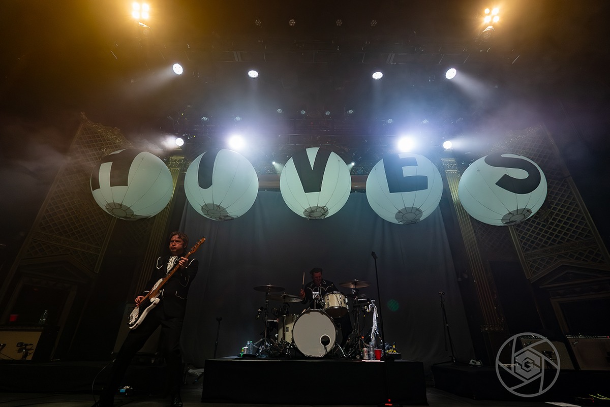 Sweden's The Hives classed upi the Ogden Theater Friday, Sept. 12 in a perfect blur of garage energy (Photos: Gerardo Federico)