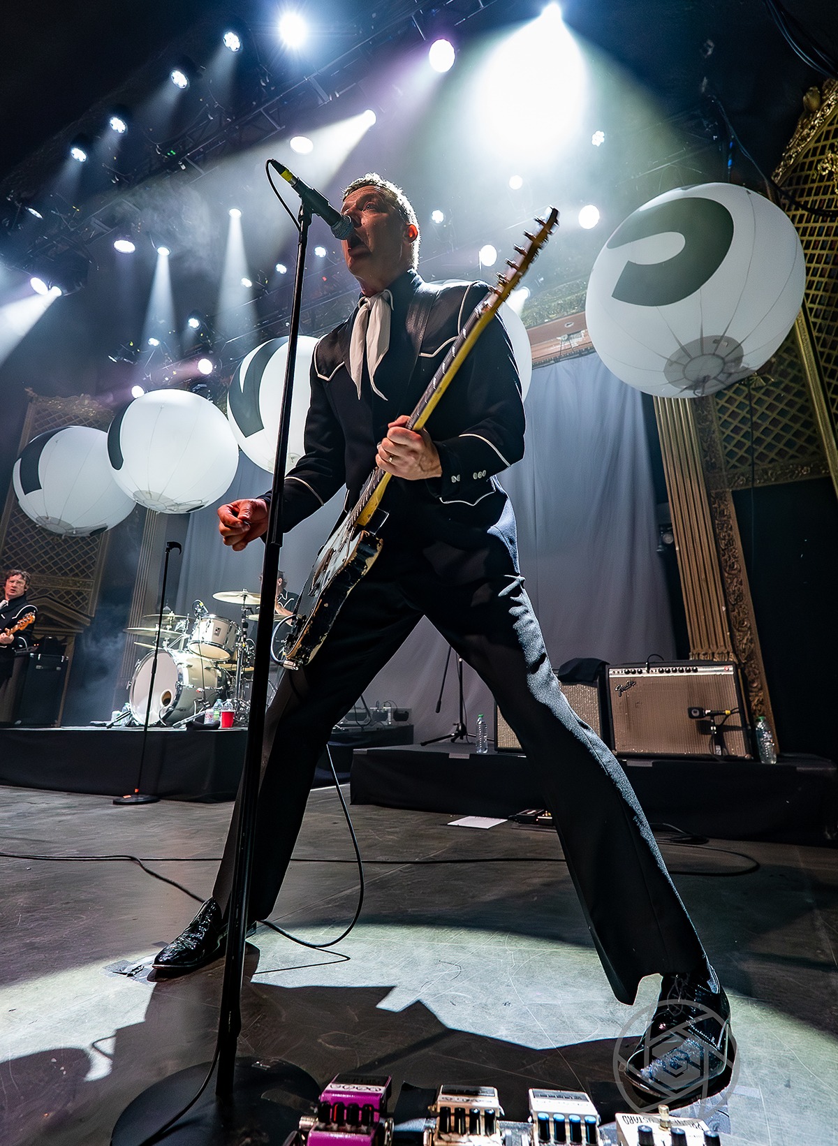 Sweden's The Hives classed upi the Ogden Theater Friday, Sept. 12 in a perfect blur of garage energy (Photos: Gerardo Federico)