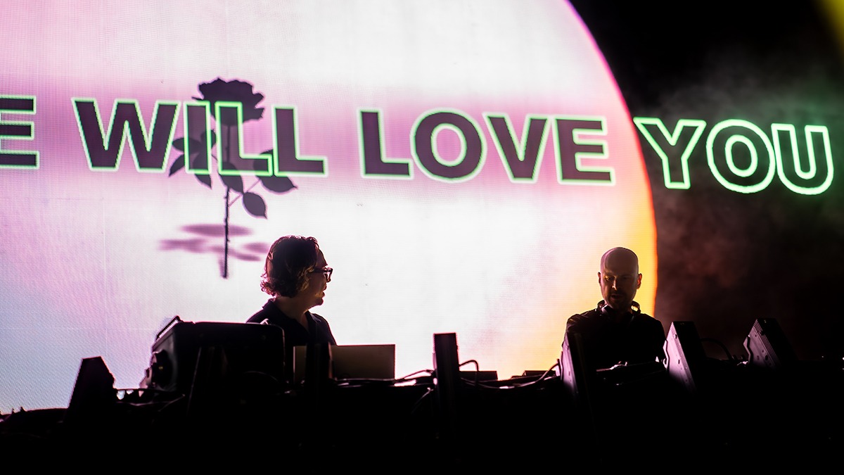 Above & Beyond owned Fiddler's Green Friday, Sept 26 (Photo: Gerardo Federico)
