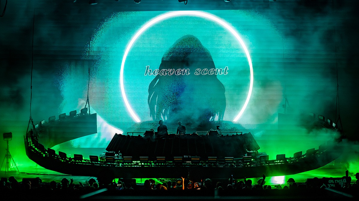 Above & Beyond owned Fiddler's Green Friday, Sept 26 (Photo: Gerardo Federico)