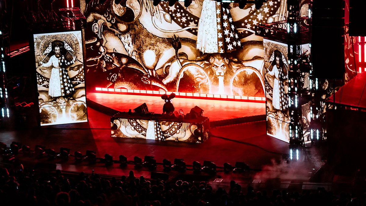 Deadmau5 lived up to the legend last Friday (photo: Gerardo Federico)