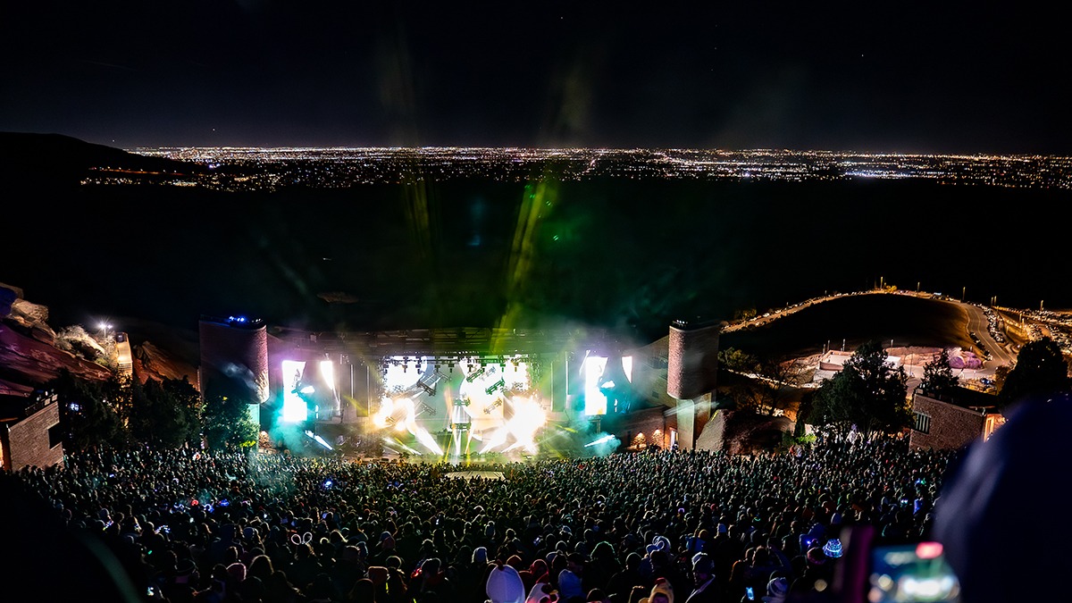 Deadmau5 lived up to the legend last Friday (photo: Gerardo Federico)