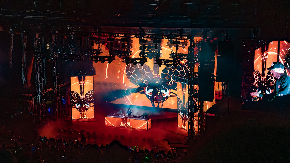 Deadmau5 lived up to the legend last Friday (photo: Gerardo Federico)