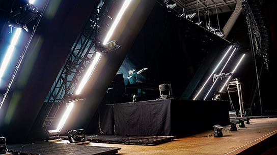 A Descent into the Voyd: Svdden Death’s Red Rocks Ritual (Photo: Gerardo Federico)