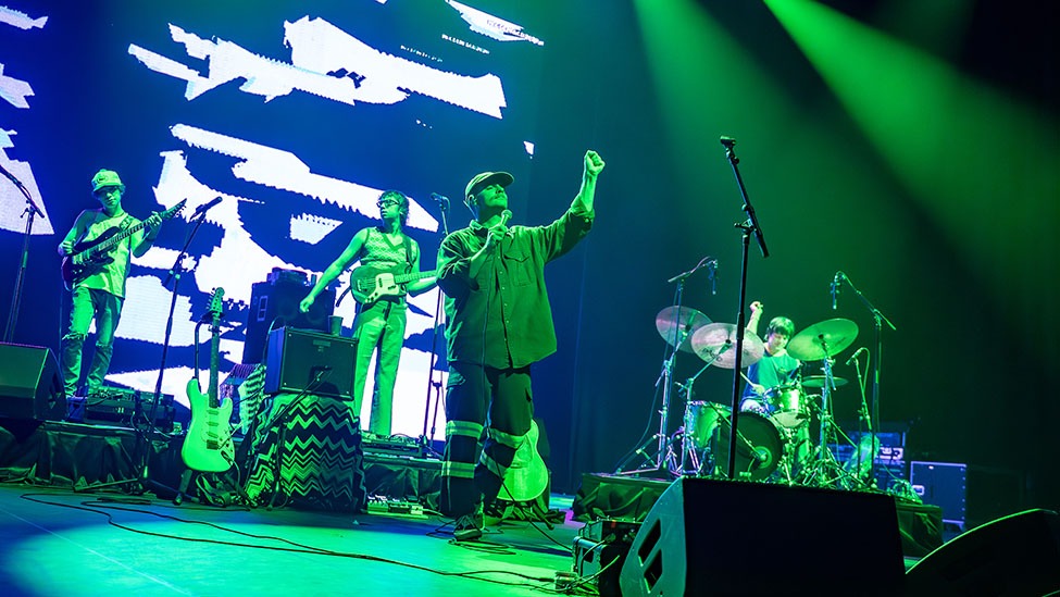 Mac DeMarco and Mock Media blasted the Mission Ballroom with love last Sunday (Photos: Gerardo Federico)