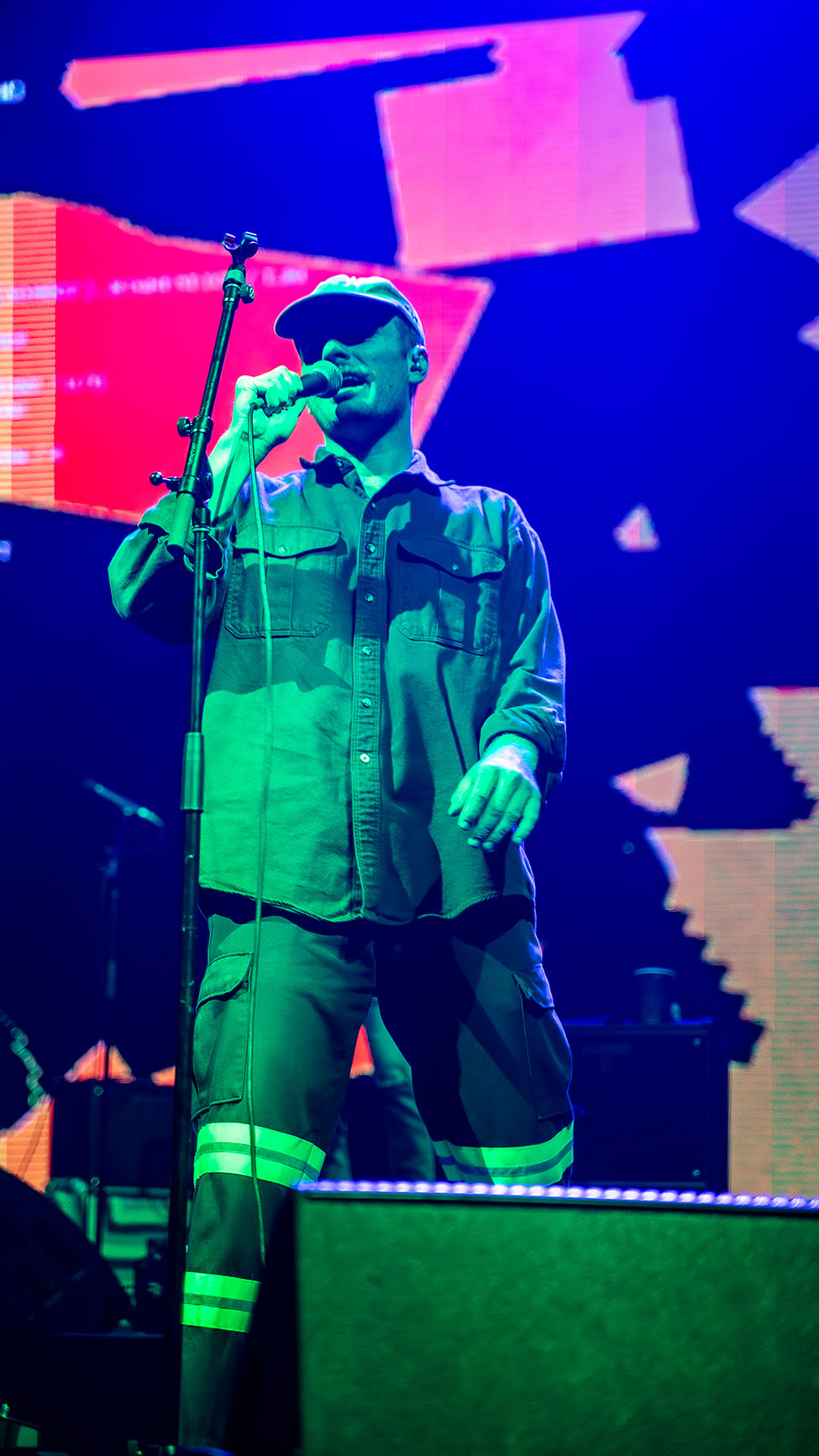 Mac DeMarco and Mock Media blasted the Mission Ballroom with love last Sunday (Photos: Gerardo Federico)