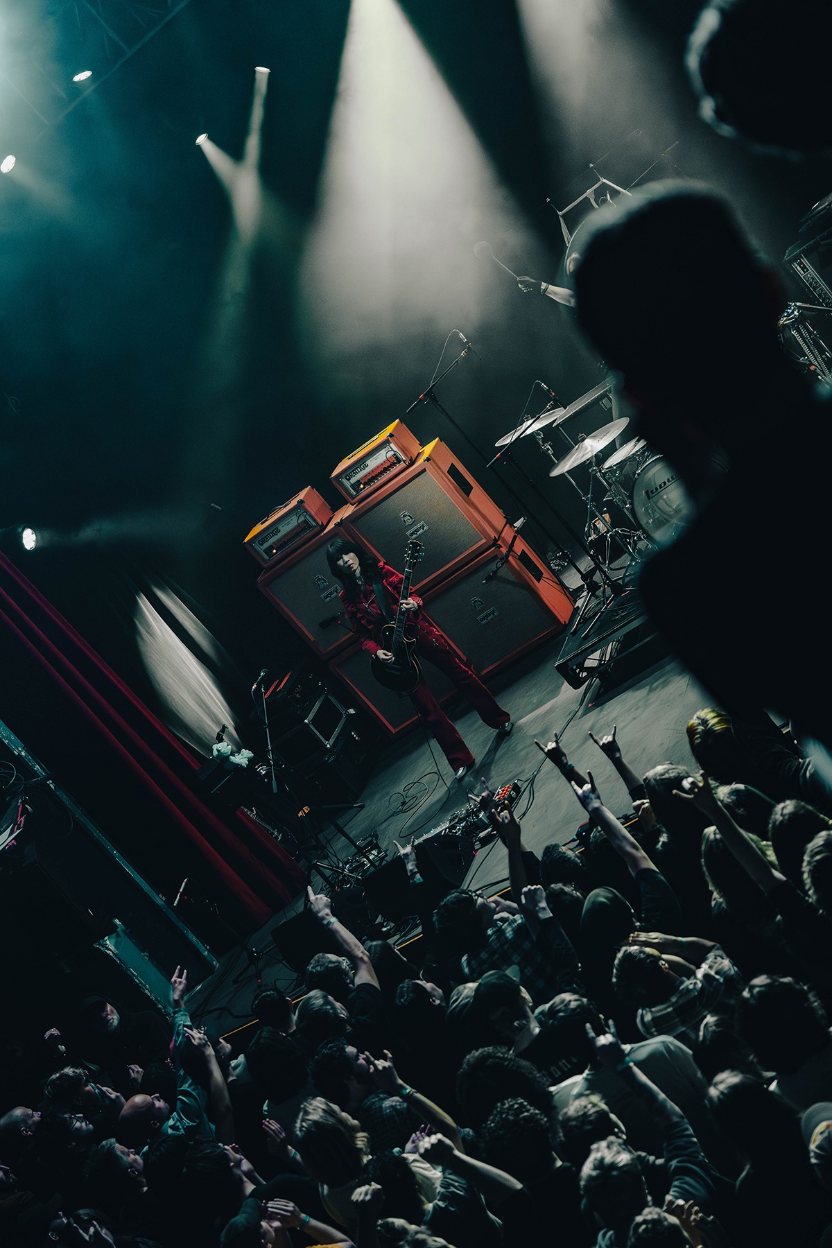 Boris annihilated The Gothic Theatre last Thursday (Photo: Béla Kershisnik)