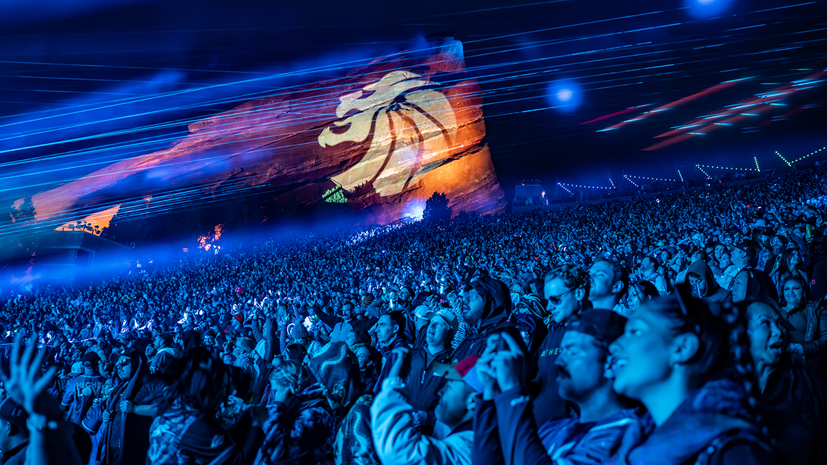 Seven Lions blew his performance out of the park, surprising crowds with his mix of styles, shared performance, and beautiful visuals. (Photos: Gerardo Federico)