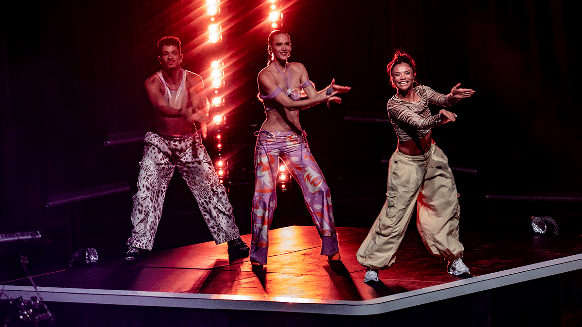 SOFI TUKKER came out ready to move last Thursday, and Red Rocks responded. (Photos: Gerardo Federico)