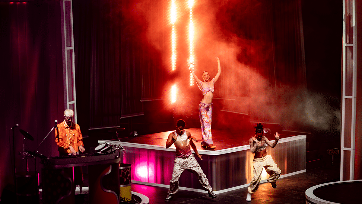 SOFI TUKKER came out ready to move last Thursday, and Red Rocks responded. (Photos: Gerardo Federico)
