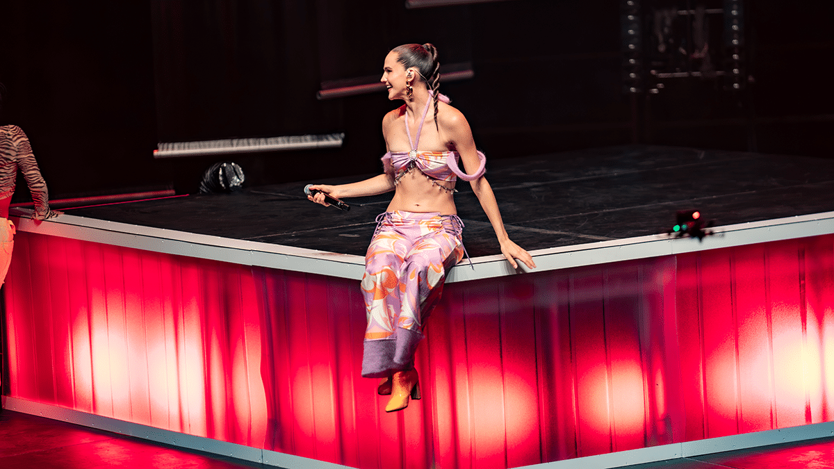 SOFI TUKKER came out ready to move last Thursday, and Red Rocks responded. (Photos: Gerardo Federico)